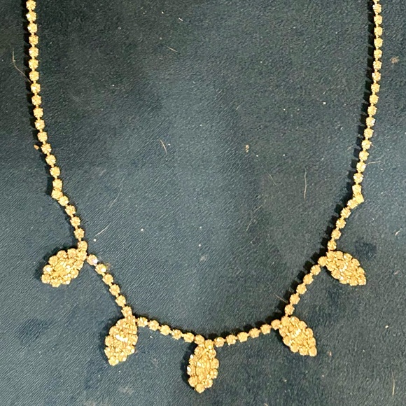 Silver Leaf Pendant Necklace with Dainty Chain - Picture 4 of 8